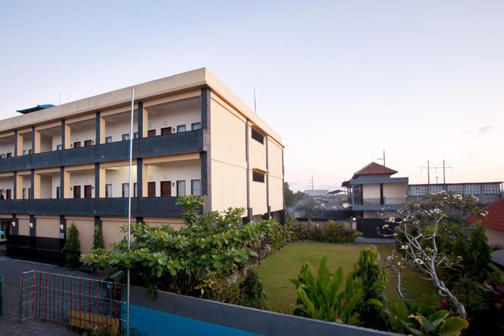Pondok Taman 828 Hotel Denpasar  Exterior photo